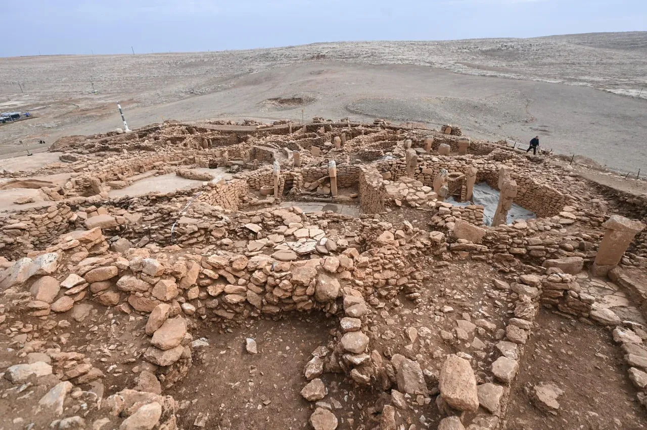 Taş Tepeler'de tarihi keşif! Bilim dünyasını heyecanlandıran "Ölüm yüzü" heykeli: Sırlar bir bir açığa çıkıyor