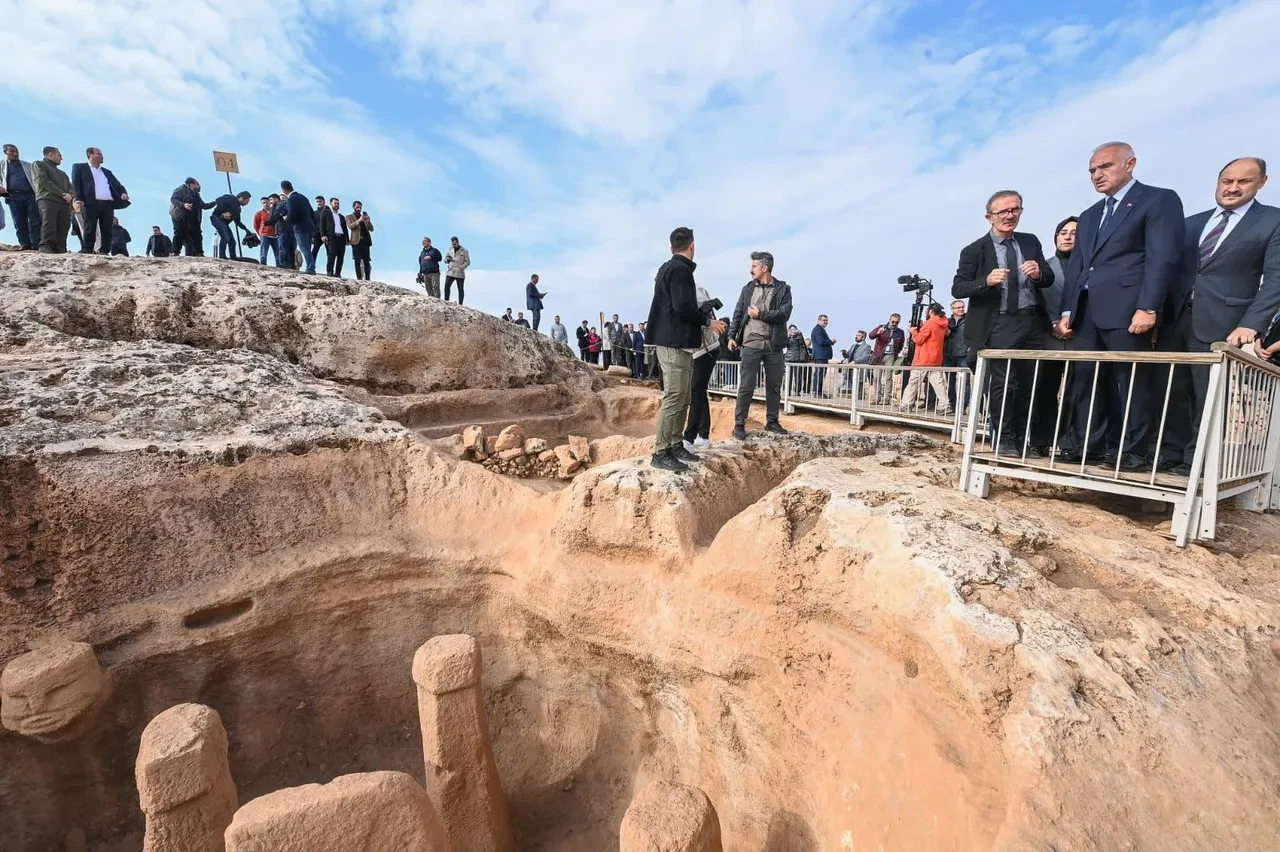 Taş Tepeler'de tarihi keşif! Bilim dünyasını heyecanlandıran "Ölüm yüzü" heykeli: Sırlar bir bir açığa çıkıyor
