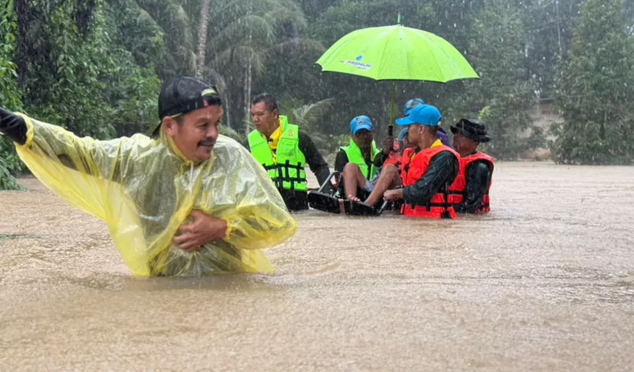 Tayland'da sel kabusu! Olağanüstü hal ilan edildi
