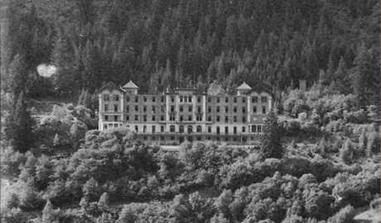 Ünlü 'terk edilmiş yer' satışa çıktı: 'Perili' denilen eski verem kliniğinin fiyatı belli oldu