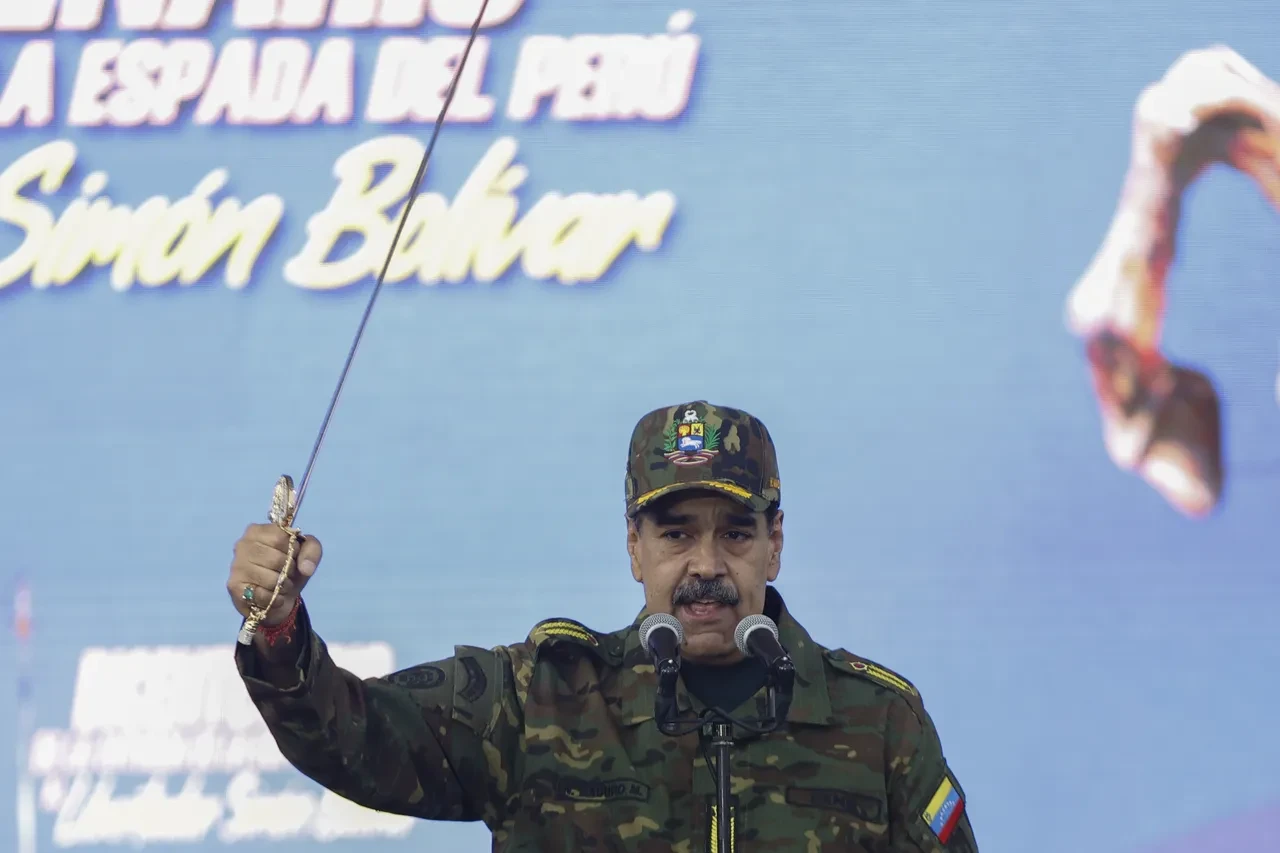 Venezuela lideri Maduro kılıcını çekti! ABD lideri Trump'a resti böyle çekti