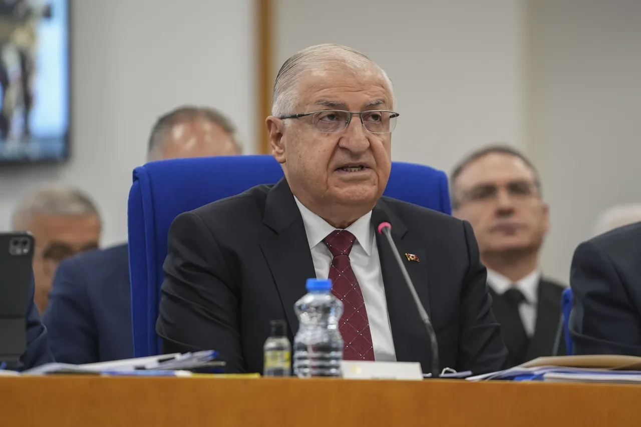 Bakan Güler'den C-130 eleştirilerine cevap: Dünyanın en emniyetli uçağı