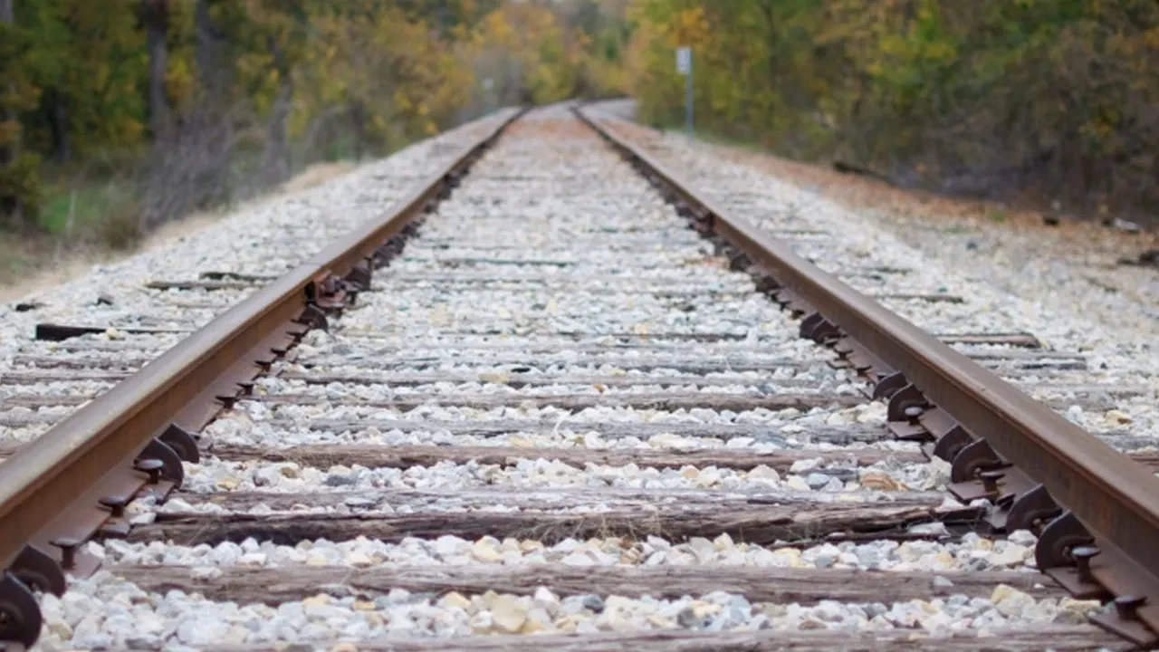 Çin'de son 10 yılın en feci tren kazası! Raylardaki işçileri biçerek ilerledi