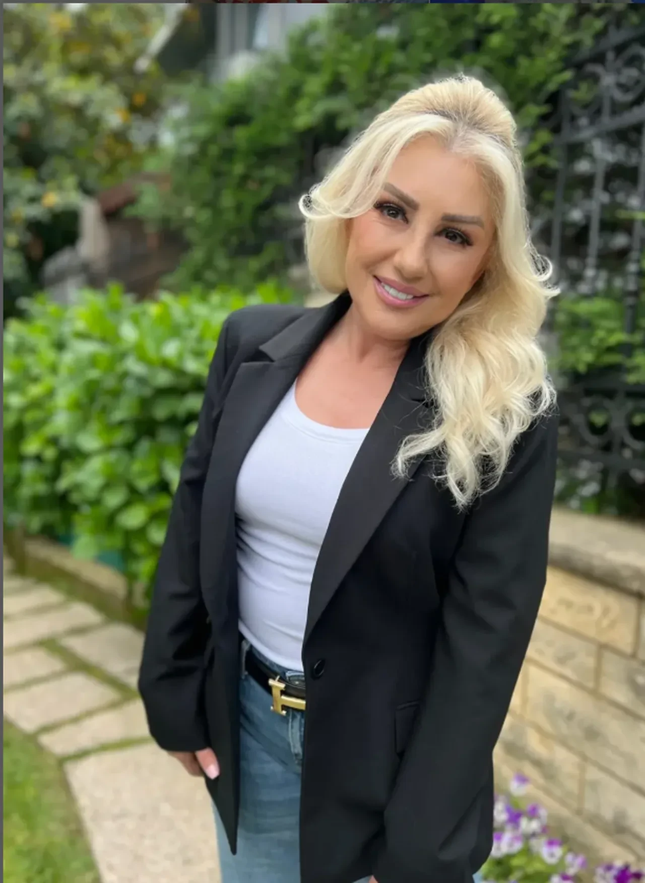 Dolandırıcılar Muazzez Ersoy'un peşini bırakmıyor! Takipçilerini uyardı 