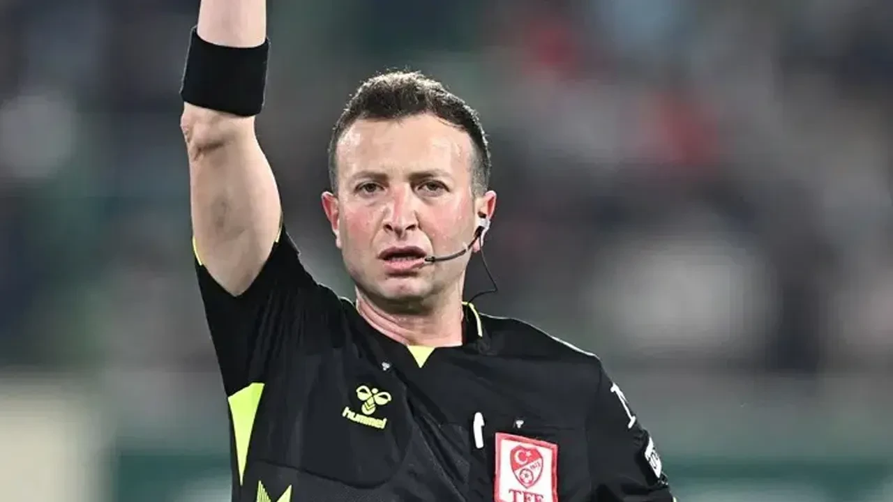 Fenerbahçe - Galatasaray derbisinin hakemi belli oldu