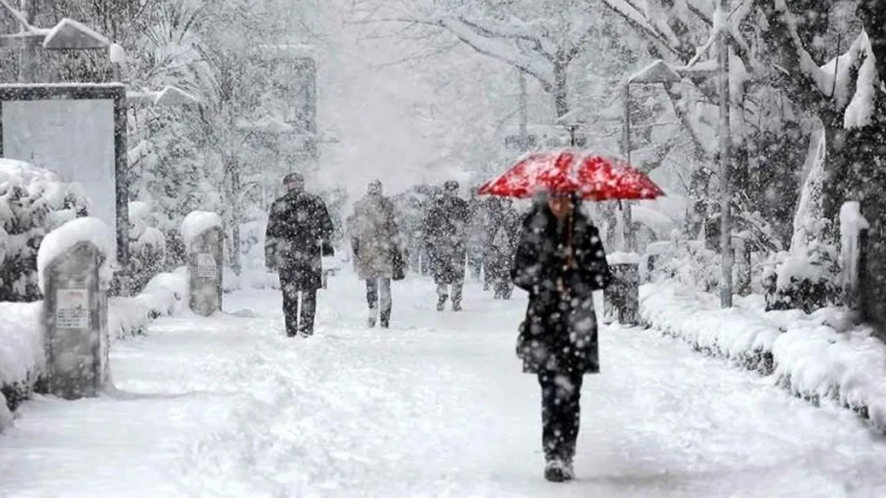 Meteoroloji 13 ili tek tek sıraladı! Kuvvetli kar yağışı birden bastıracak: Günlerce devam edecek 