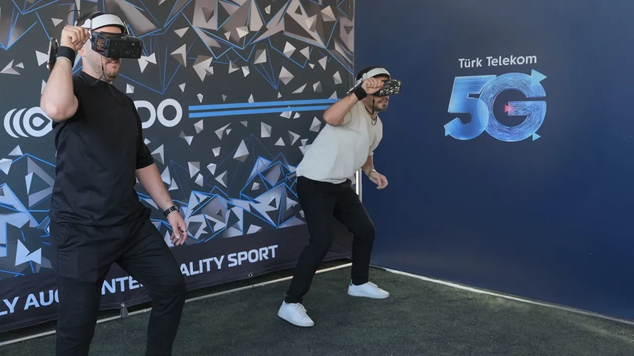 Türk Telekom, gençlik markası Selfy ile 7 farklı üniversitede ilk 5G deneyimini sundu