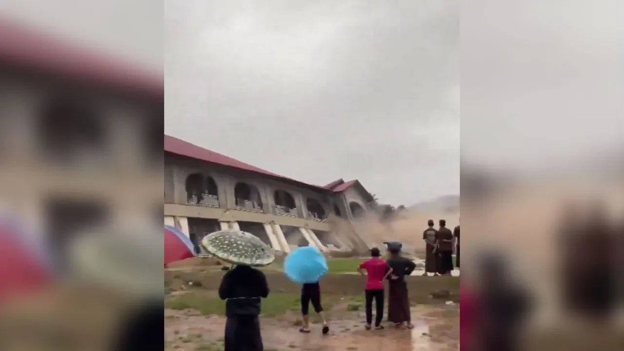 Akılalmaz görüntü! Öğrenci yurdu nehre sürüklendi