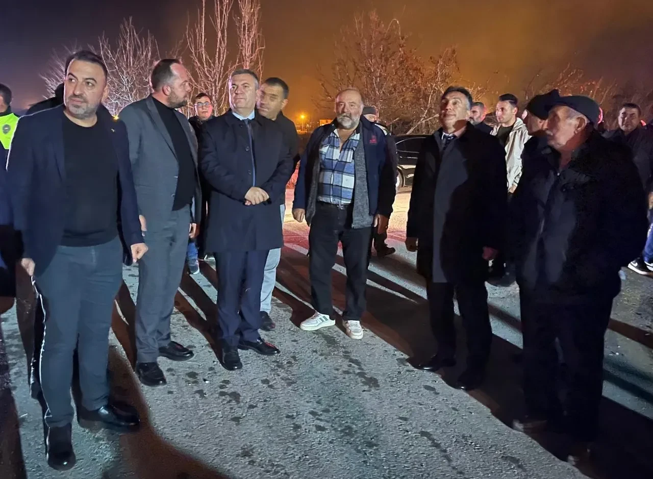 Ankara'da korkutan yangın: Engelli 3 kardeşi komşuları kurtardı