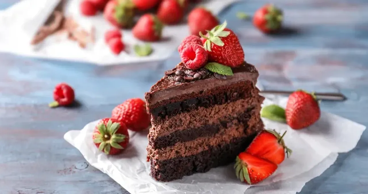 Besin zehirlenmelerinde kritik 72 saat uyarısı! Uzman isim riskli besinleri tek tek sıraladı