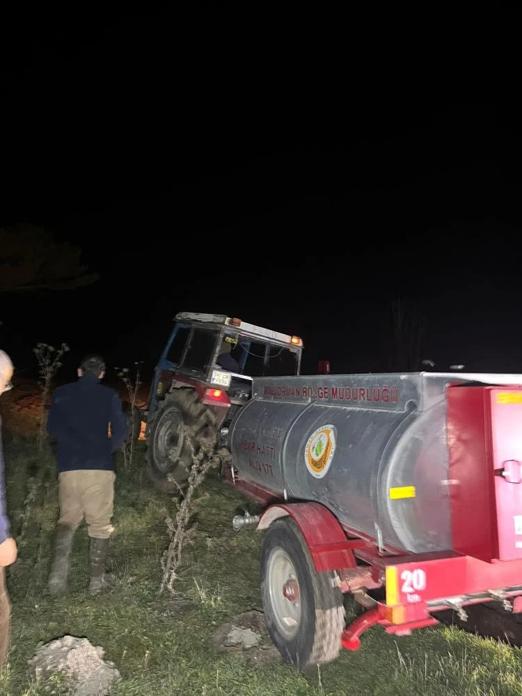Bolu'da çıkan orman yangınını köylülerin su tankeriyle müdahalesi önledi