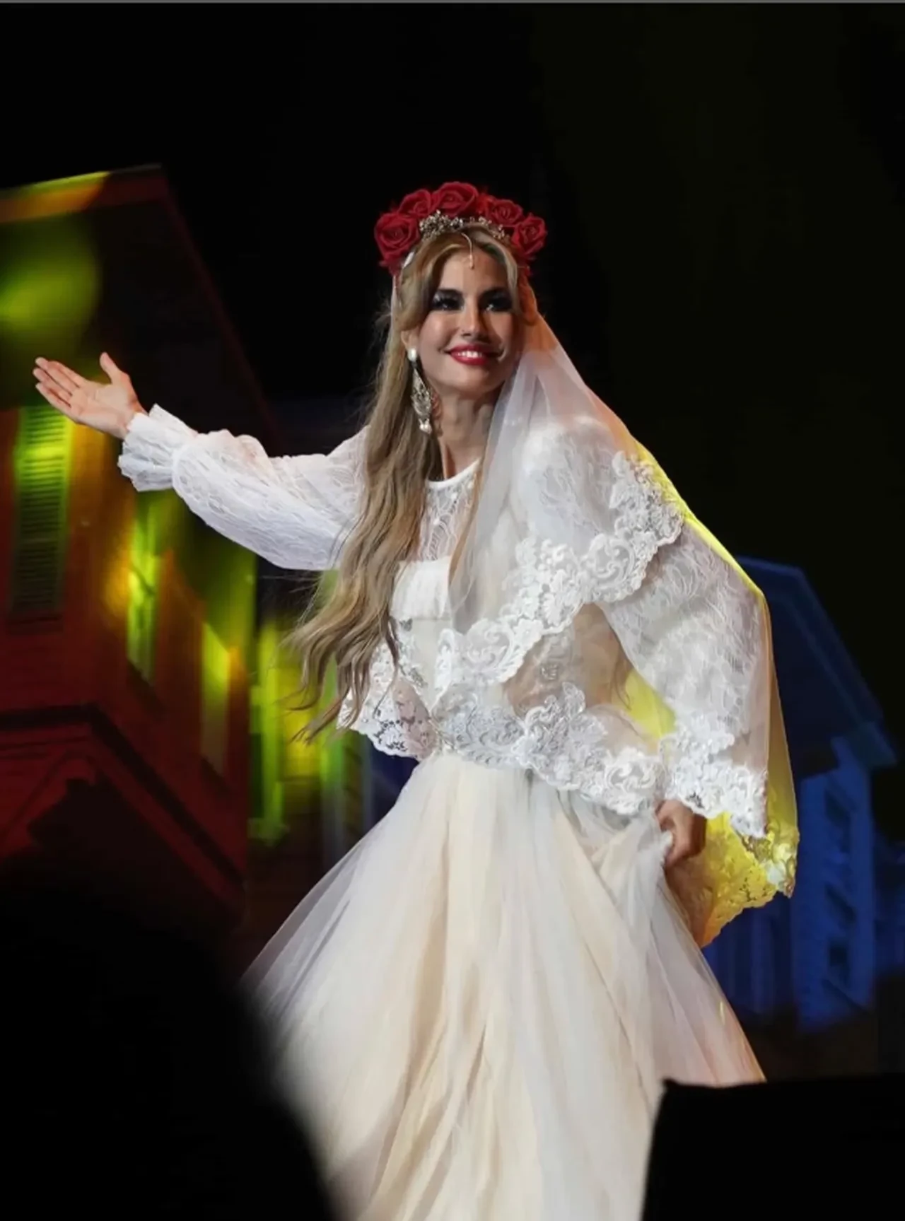 Mine Koşan müzikalden çıkarıldı! Çağla Şıkel kavga ettiği iddialarına cevap verdi