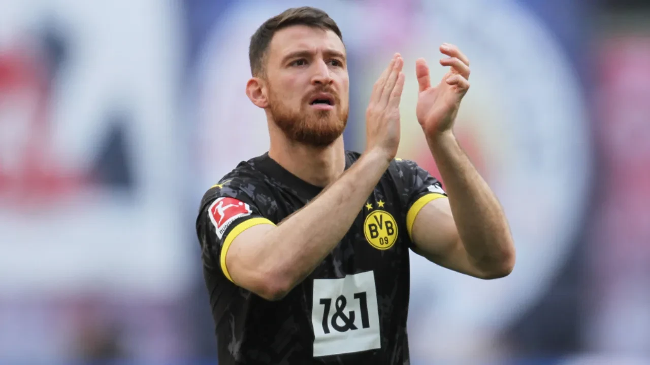 Salih Özcan'dan transfer sözleri: Borussia Dortmund dönemi sona eriyor! 