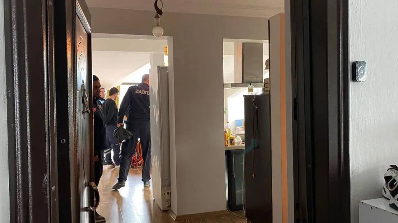 Sinir krizi geçiren adam, ekipleri alarma geçirdi 