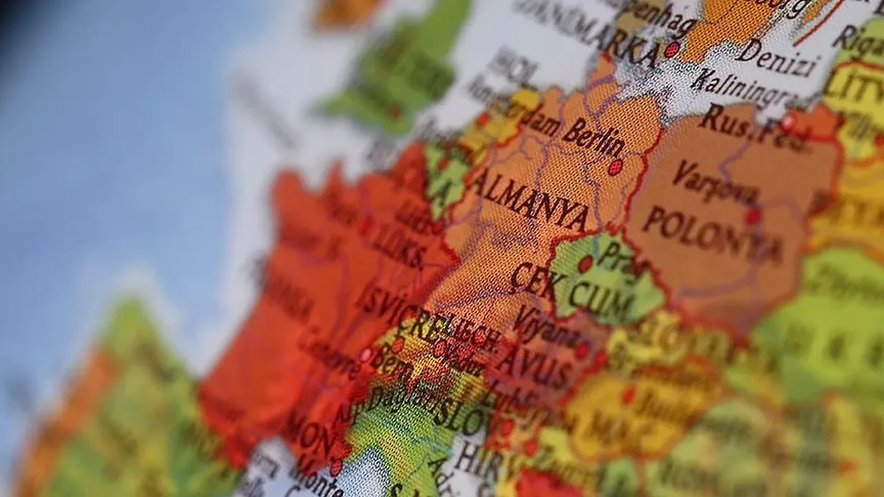 İtalyan devinden yeni hava savunma sistemi: ‘Michelangelo Dome’ sahneye çıktı!