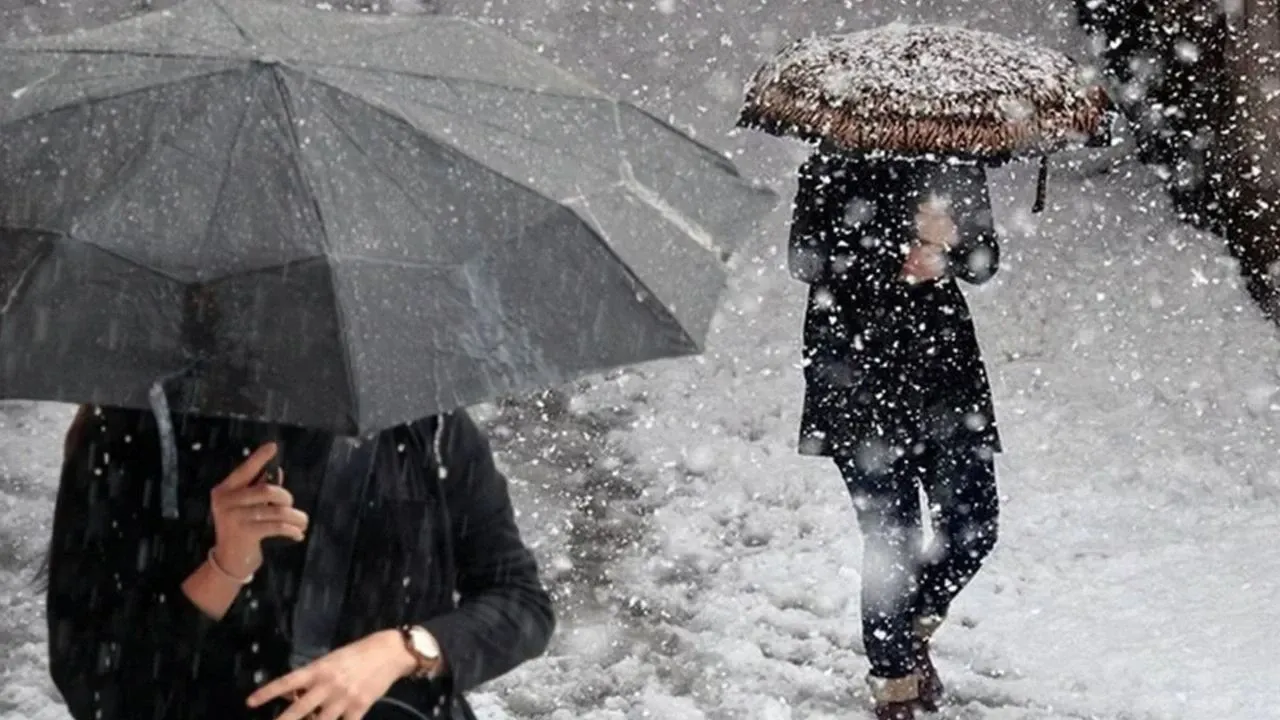 Kış kapıya dayandı! Meteoroloji'den sarı ve turuncu kodlu uyarı: Batıda sağanak doğuda kar