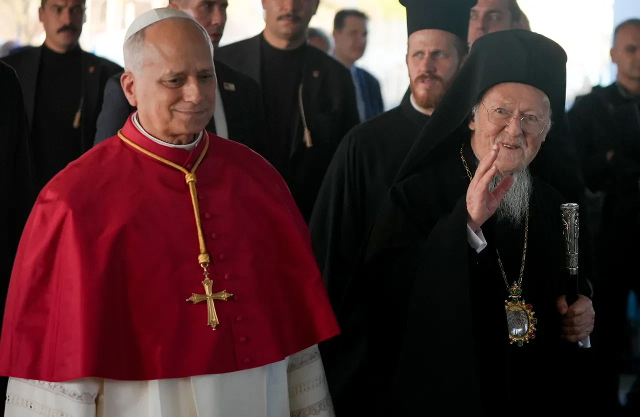 MHP'li Semih Yalçın'dan Papa 14. Leo'nun ziyaretine tepki: Ayrışmaları kaşıyan mesajlar var