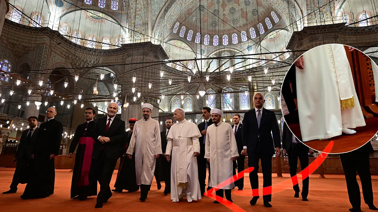 Papa'nın Sultanahmet Camii ziyaretinde ayakkabı detayı
