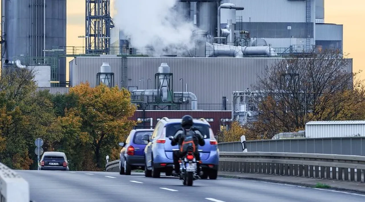 Almanya savaş hazırlığında: 'Stok yapın!' çağrısı