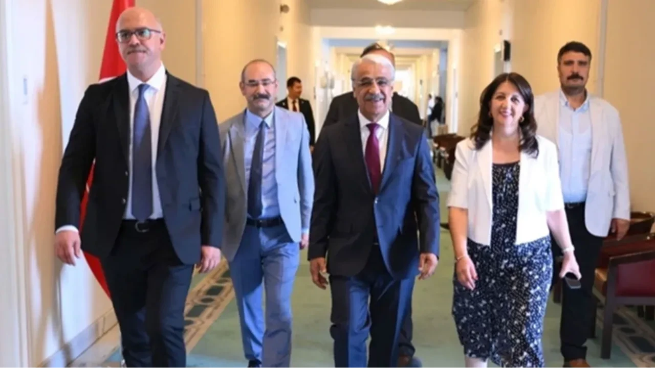 DEM Parti heyeti İmralı'ya gidiyor! 