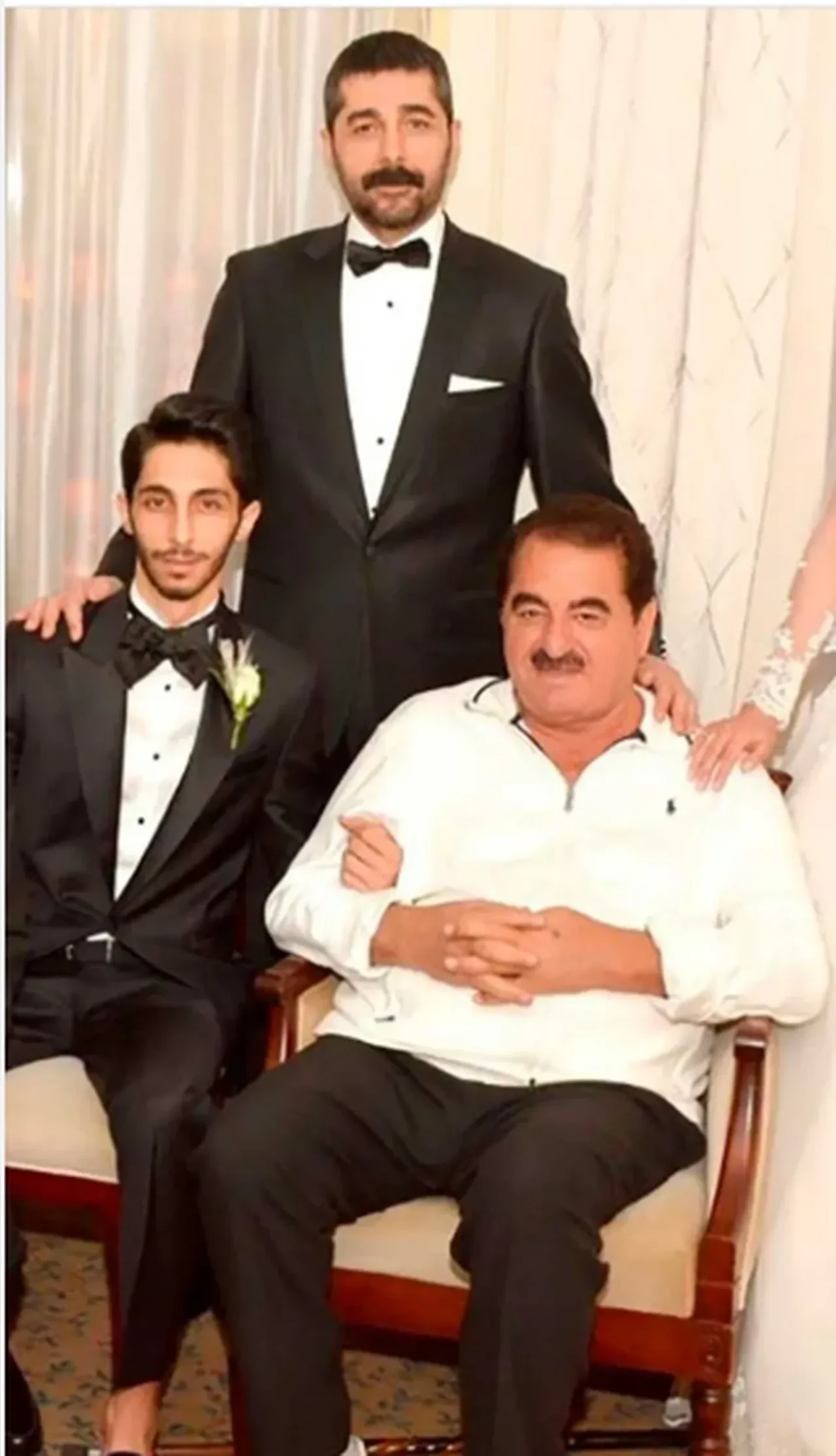 İbrahim Tatlıses'in miras planı iddiası ailede kriz oluşturdu! Oğlu Ahmet Tatlıses: Tüm mal varlığını 20'li yaşlardaki bir kıza bırakacak 