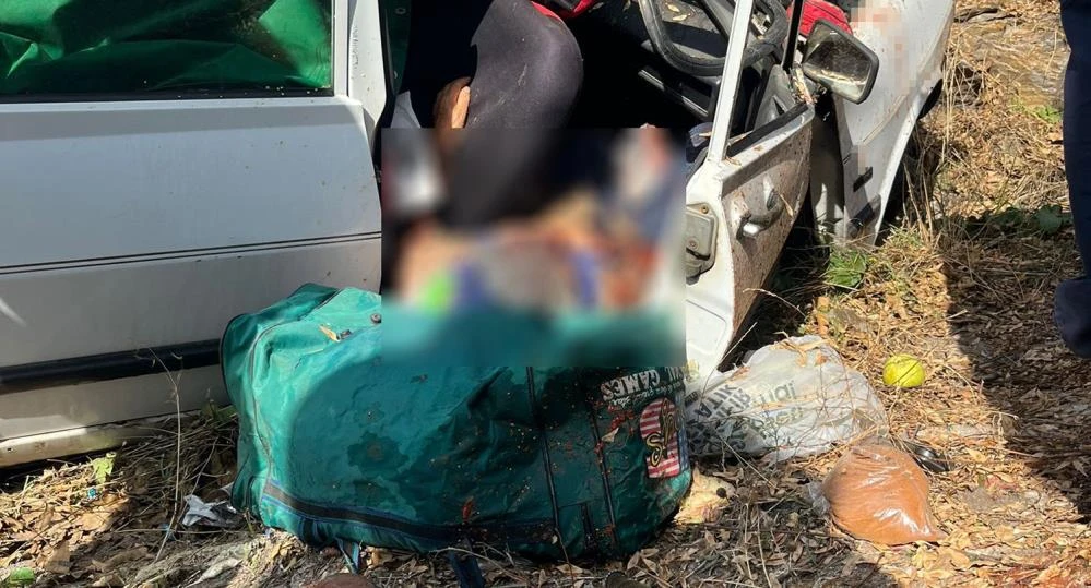 Manisa Kula'da feci kaza: Şarampole yuvarlanan otomobildeki karı koca hayatını kaybetti