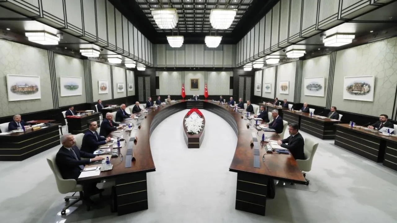 Kabine, Beştepe'de toplandı