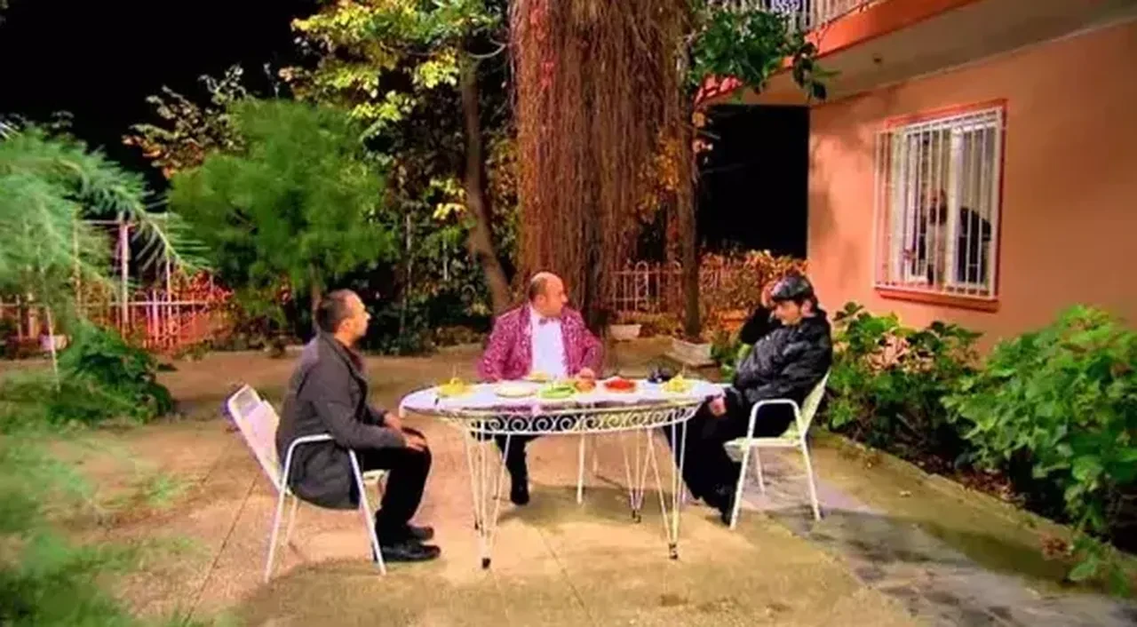 Leyla ile Mecnun'un çekildiği ev satışa çıkarıldı! İstenen fiyat dudak uçuklattı