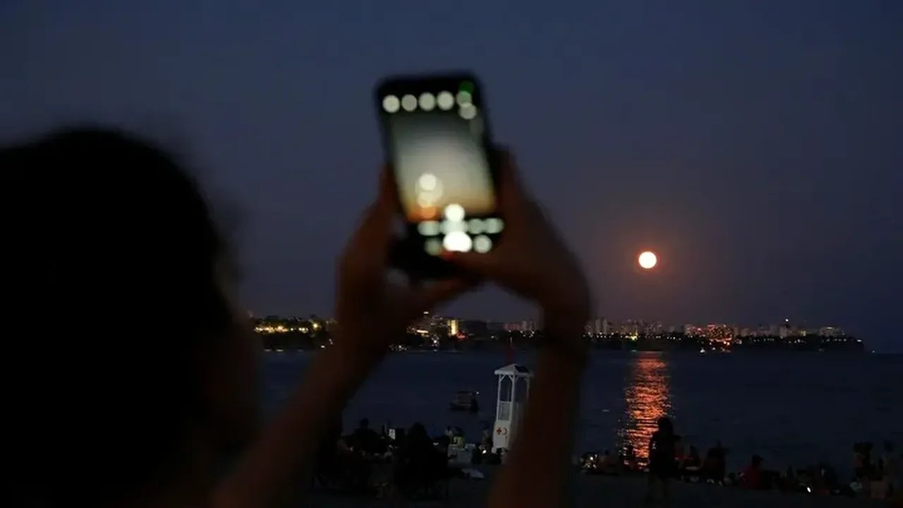 Süper ay ne zaman Türkiye’den izlenebilecek mi? 2019’dan bu yana en yakını