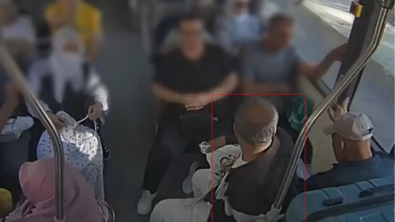 Yaşlıları gözüne kestirdi! Halk otobüsündeki yolcuları soyup soğana çevirdi