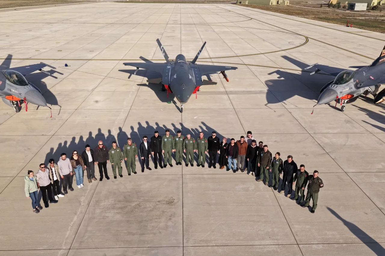 Bayraktar KIZILELMA'dan dünyada bir ilk! 