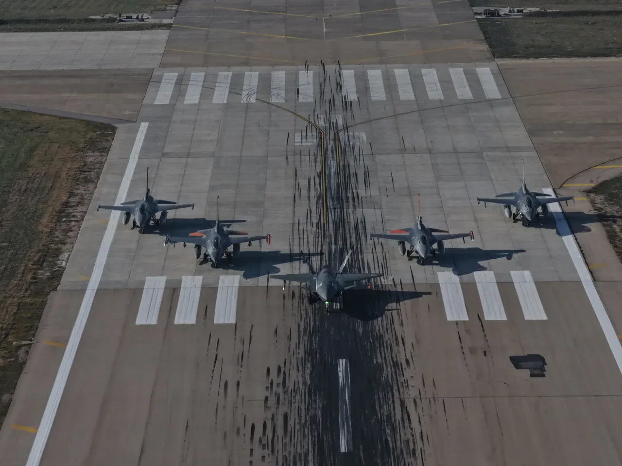 Bayraktar KIZILELMA'dan dünyada bir ilk! 