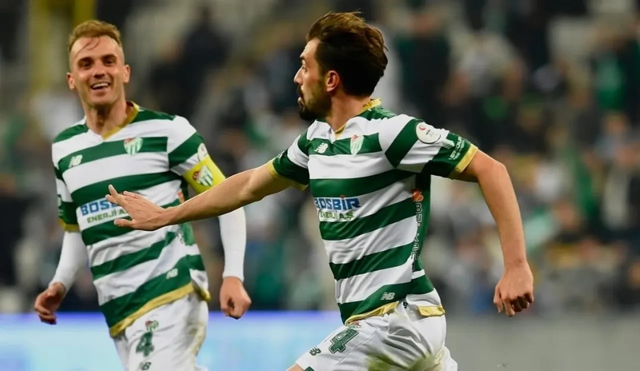 Bursaspor maçı hangi kanalda, nereden canlı izlenir, saat kaçta? Fethiyespor ile karşılaşacak