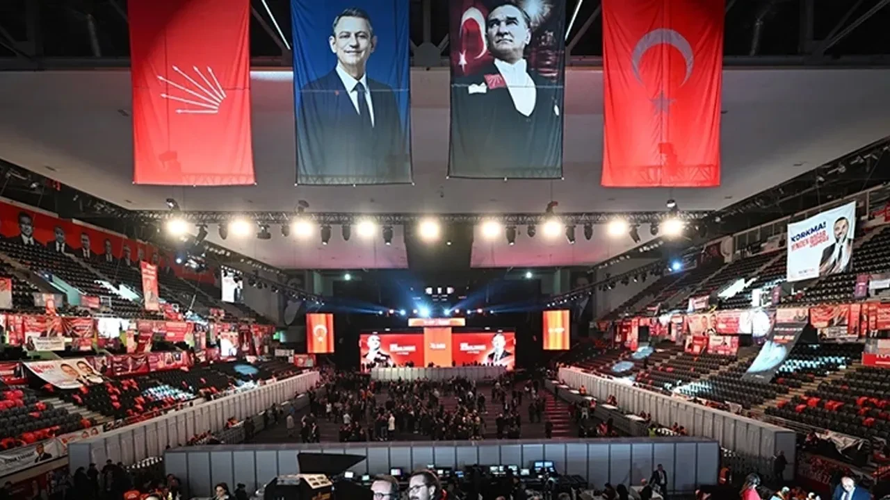 CHP'de PM ve YDK üyeleri seçilecek