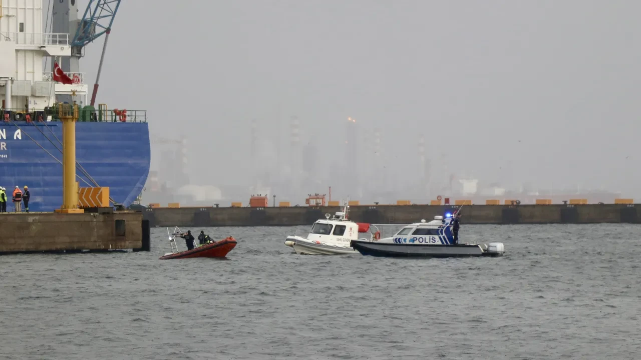 Kocaeli’de kayık alabora oldu! 1 balıkçı can verdi