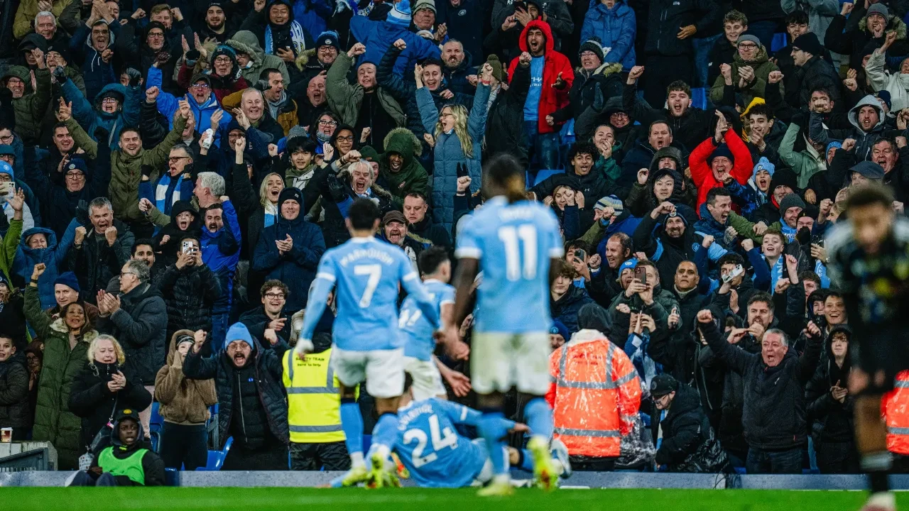 Manchester City son dakikada kazandı: Arsenal'in maçı bekleniyor!