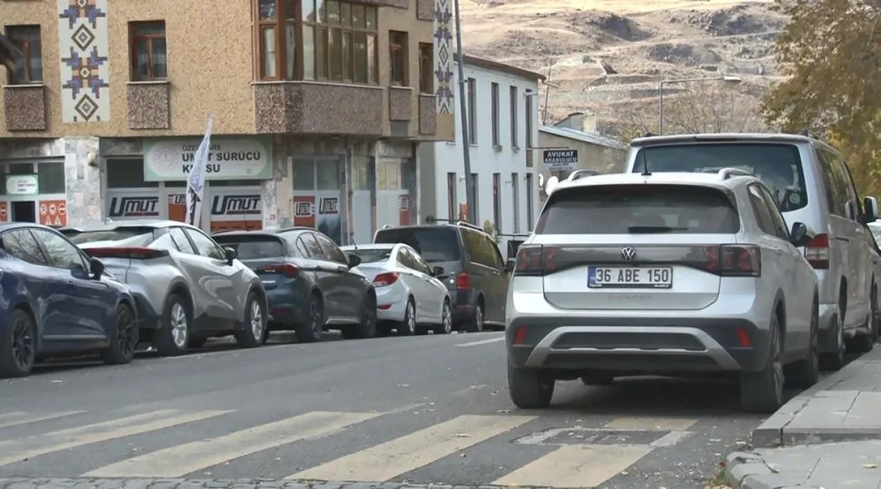 Nüfusu 100 bin olan Kars'taki araç sayısı şaşırttı! Kentte büyük sorun başladı