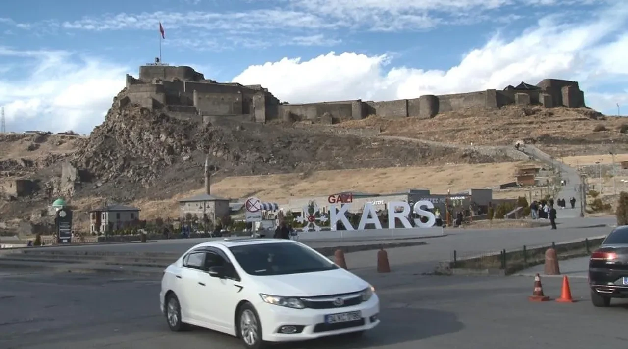 Nüfusu 100 bin olan Kars'taki araç sayısı şaşırttı! Kentte büyük sorun başladı