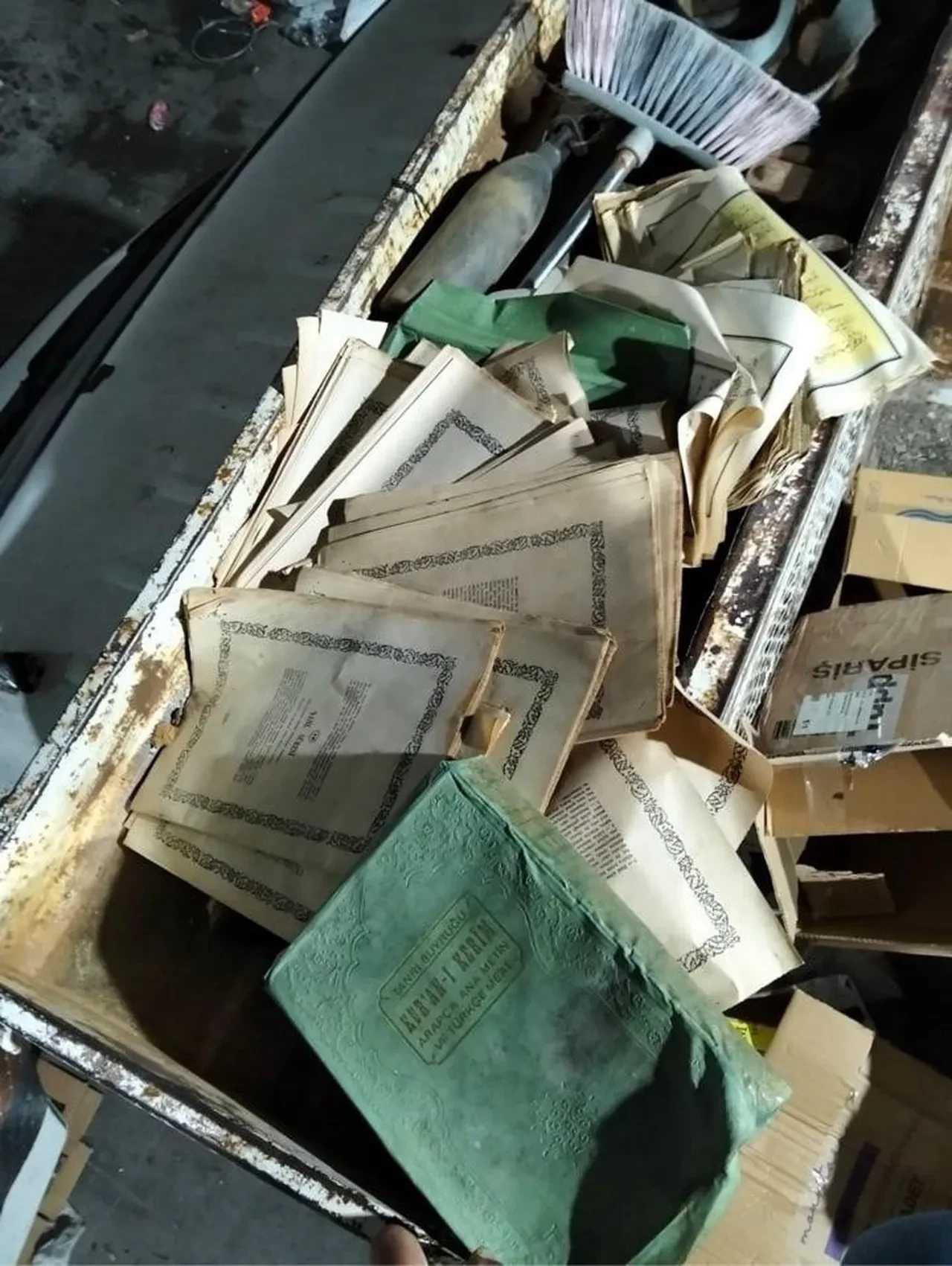 Ordu'da skandal olay! Kur'an-ı Kerim sayfaları yerlere atıldı: Gözaltılar var