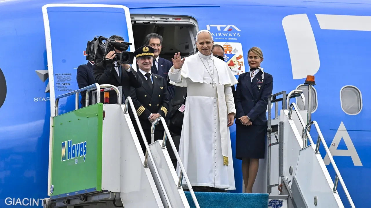 Papa 14. Leo Türkiye'den ayrılırken Filistin'de çatışmayı durduracak tek çözümü açıkladı