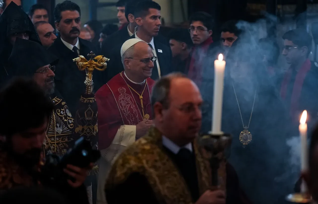 Papa 14. Leo, Apostolik Katedrali'ni ziyaret etti 