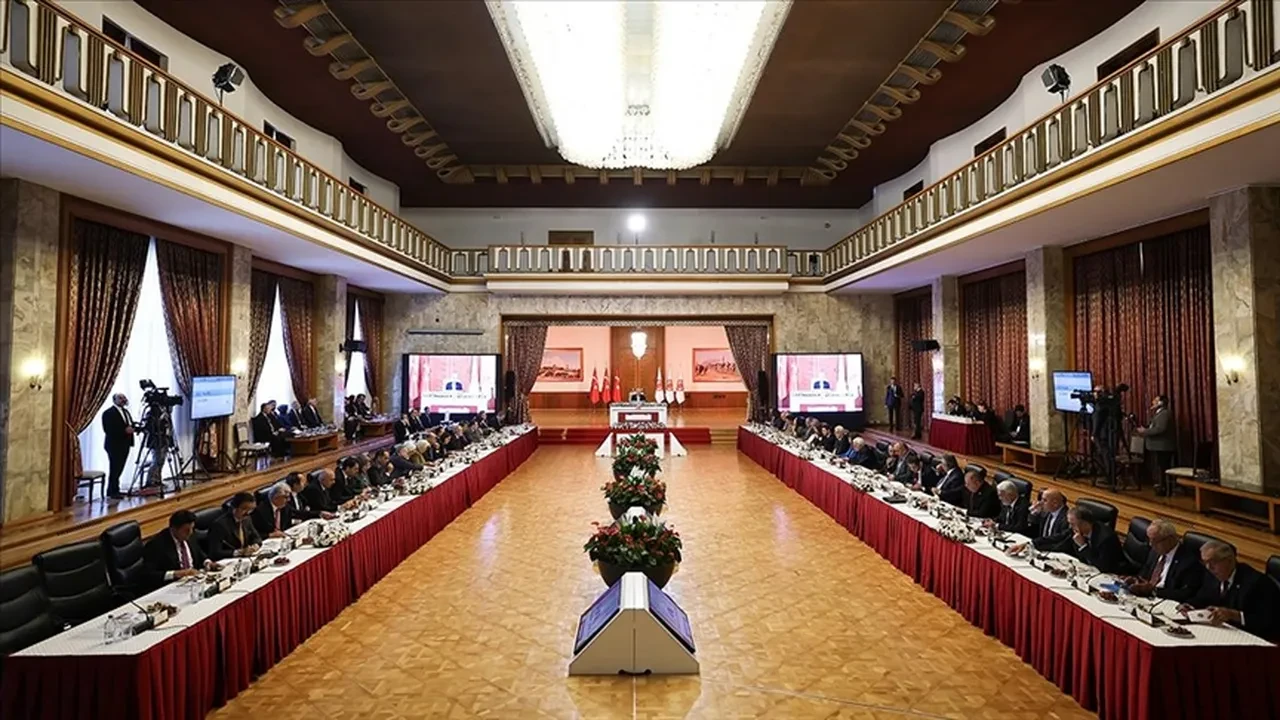 Şamil Tayyar Abdullah Öcalan'ın sözlerini yorumladı: Süreç başarısız olursa Devlet Bahçeli'ye darbe yapılacak