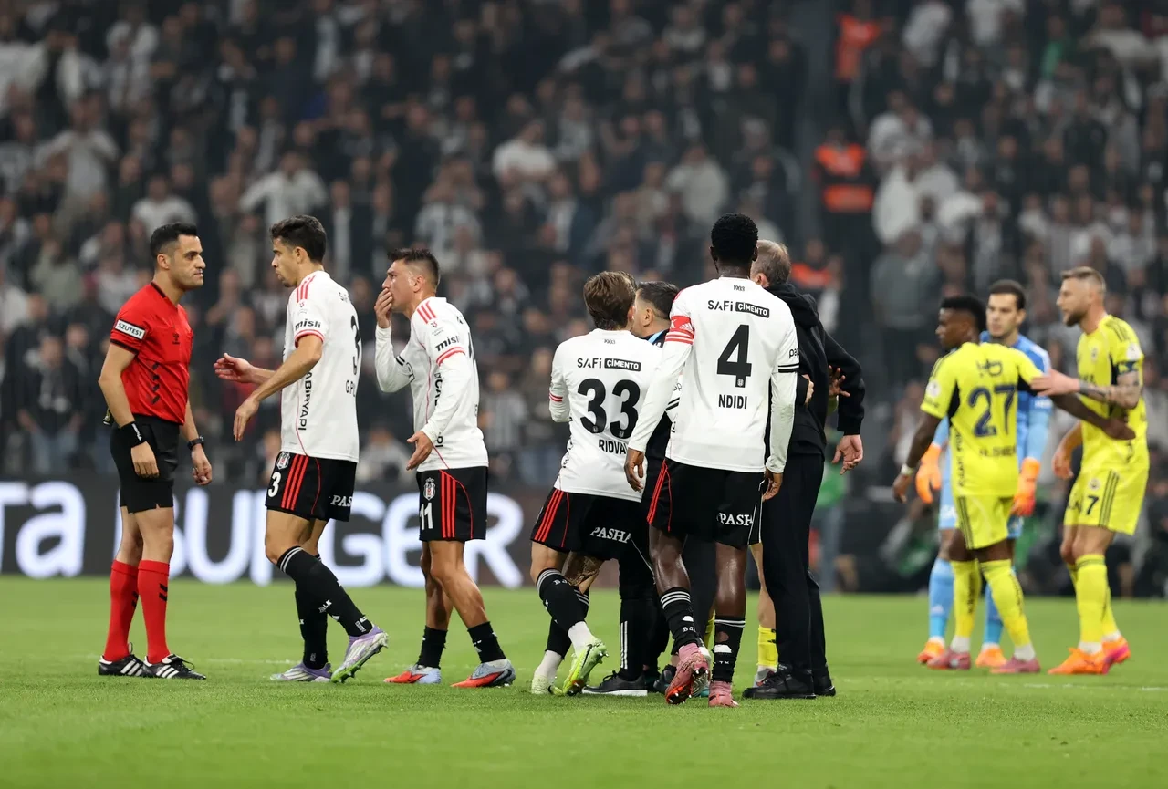 Beşiktaş'ta 5 futbolcu için son dakika açıklaması