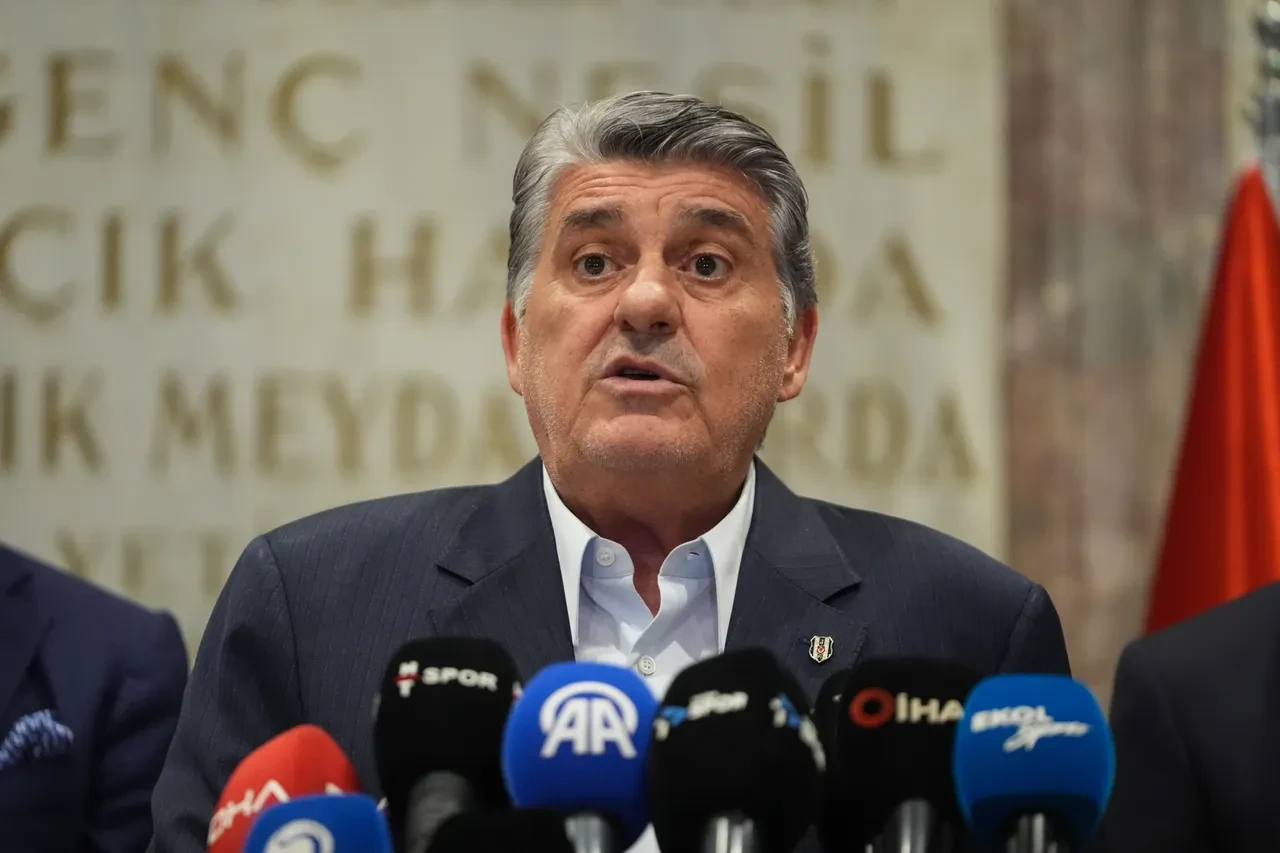 Beşiktaş'ta neler oluyor? Serdar Adalı usulsüzlük iddialarına çıkıştı: Görevi teslim ederim! Sergen Yalçın için de kararı duyurdu