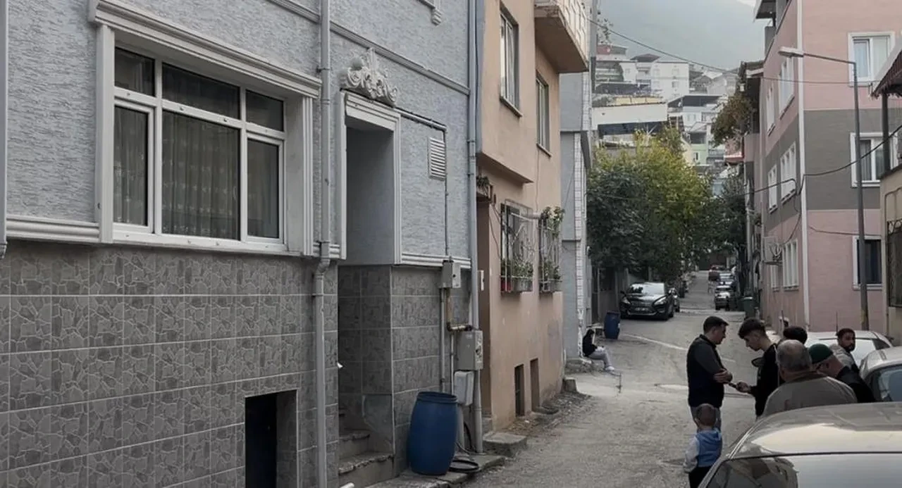 Bursa'da kan donduran cinayet! 20 yaşındaki eşini 45 bıçak darbesiyle öldürdü