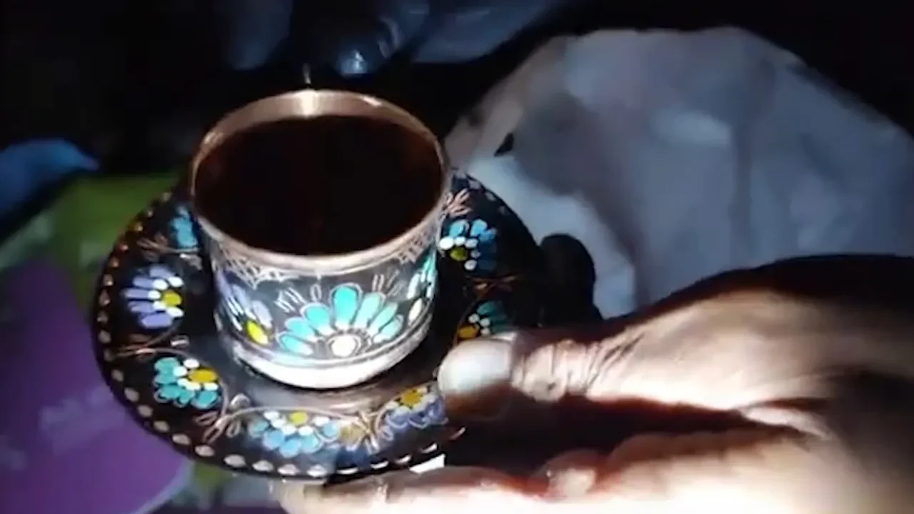 Çöp çöp dolaşıp servet topluyorlar! Bulduğu saatin fiyatına inanamadı: 'Normalde yanına yaklaşamam'