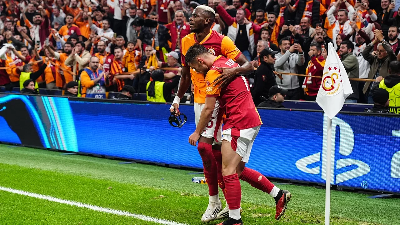 Galatasaray'da Ajax maçı öncesi şok! Yıldız isim 3 hafta yok