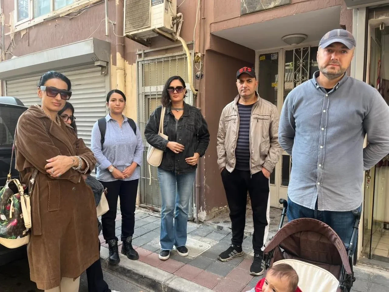 Güzellik salonunda vurgun! Kampanyaya kandılar, binlerce TL uçup gitti: Randevuya geldiklerinde şoke oldular