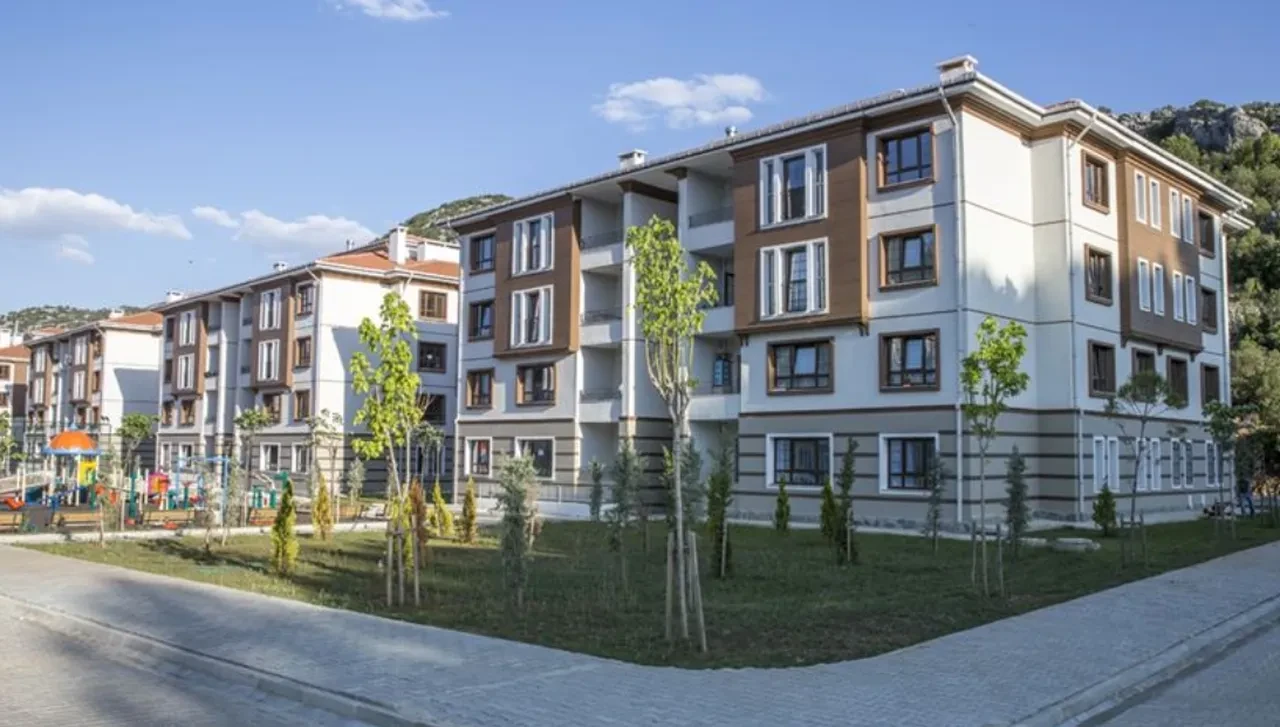 Hisseli evi olan TOKİ'ye başvurabilir mi?