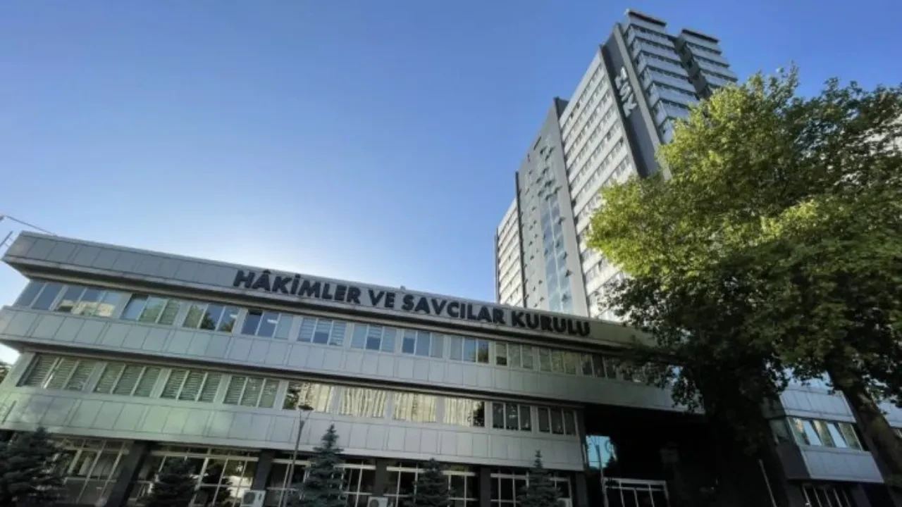 HSK'nın terfi kararları Resmi Gazete'de